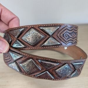 Vtg JUSTIN Belt Western Hand Tooled Silver Plated Concho Style 185TN Size 36